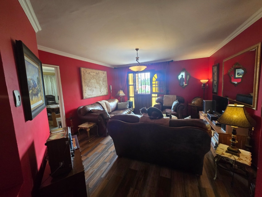 7 Bedroom Property for Sale in Langenhovenpark Free State